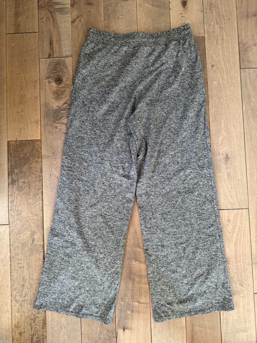 Vuori Halo Essential Wideleg Pant - Short - Picture 2 of 5
